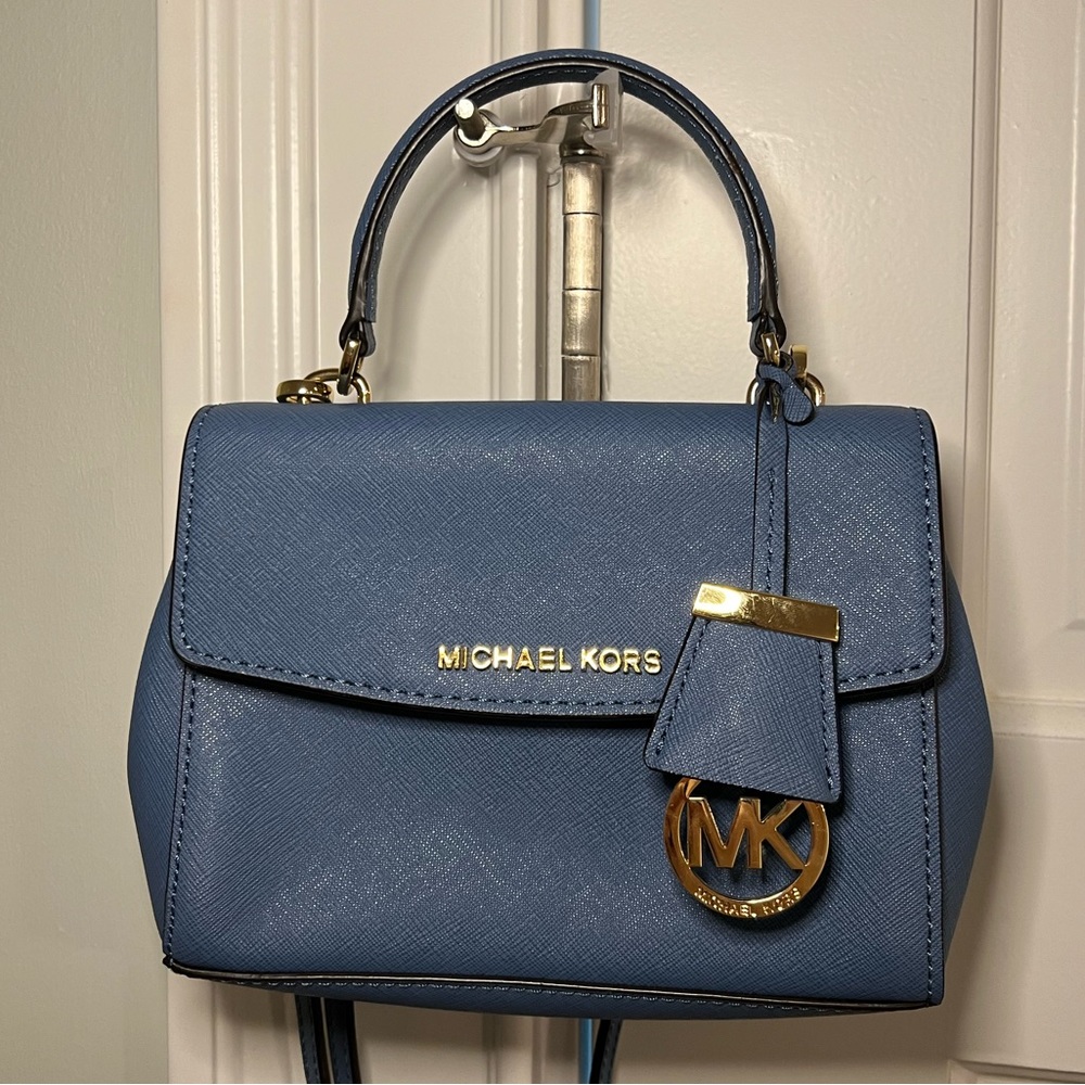 Michael Kors Baby Blue Purse Crossbody